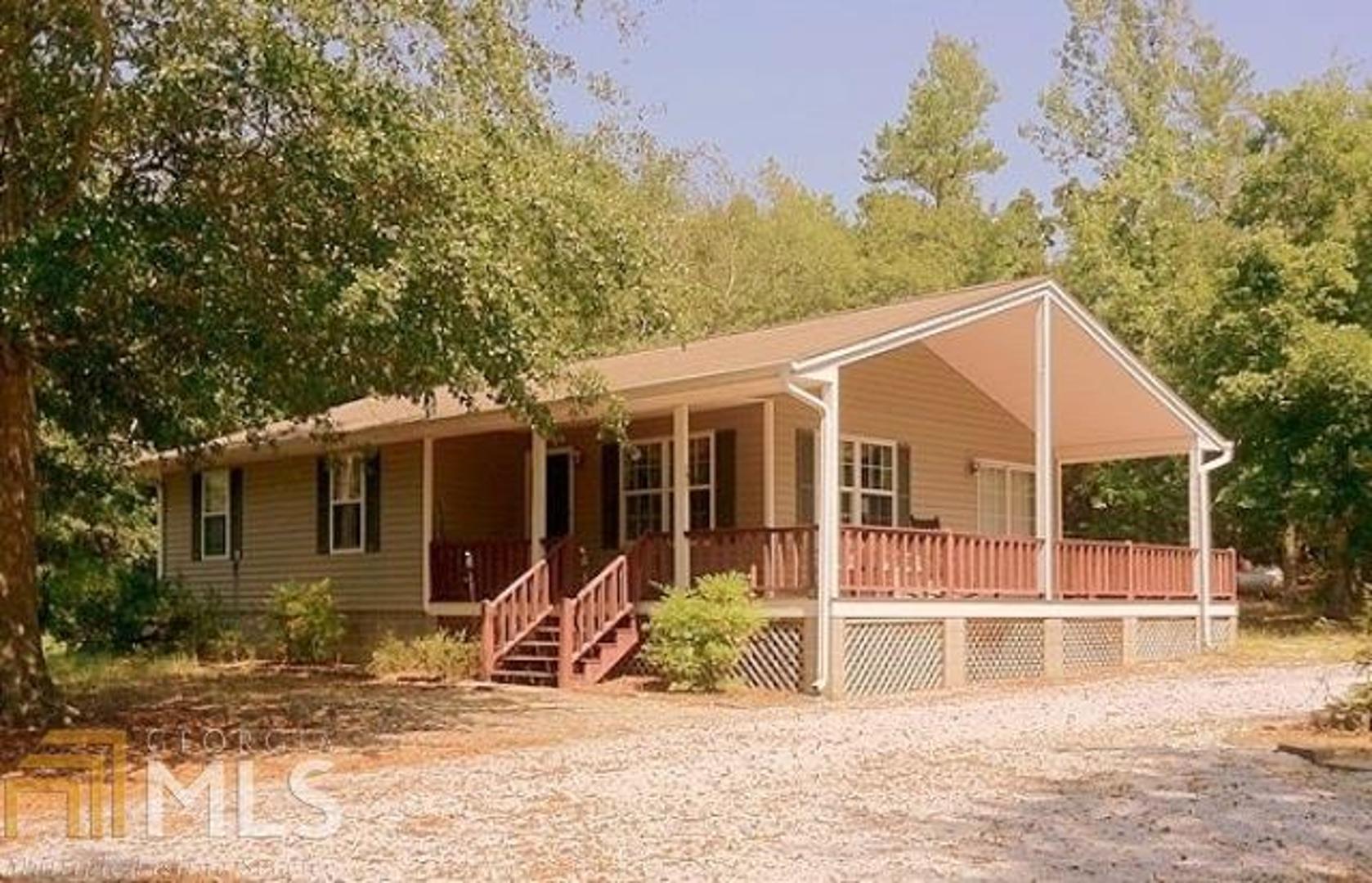 1614 Hunter Road Elberton, GA 30635 - Photo 1 of 1 a view of a house with backyard