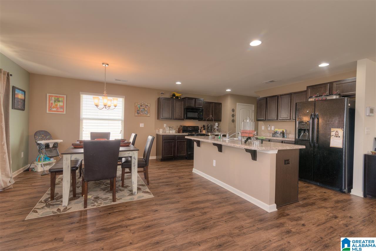 402 Reed Way Kimberly, AL 35091 - Photo 3 of 26