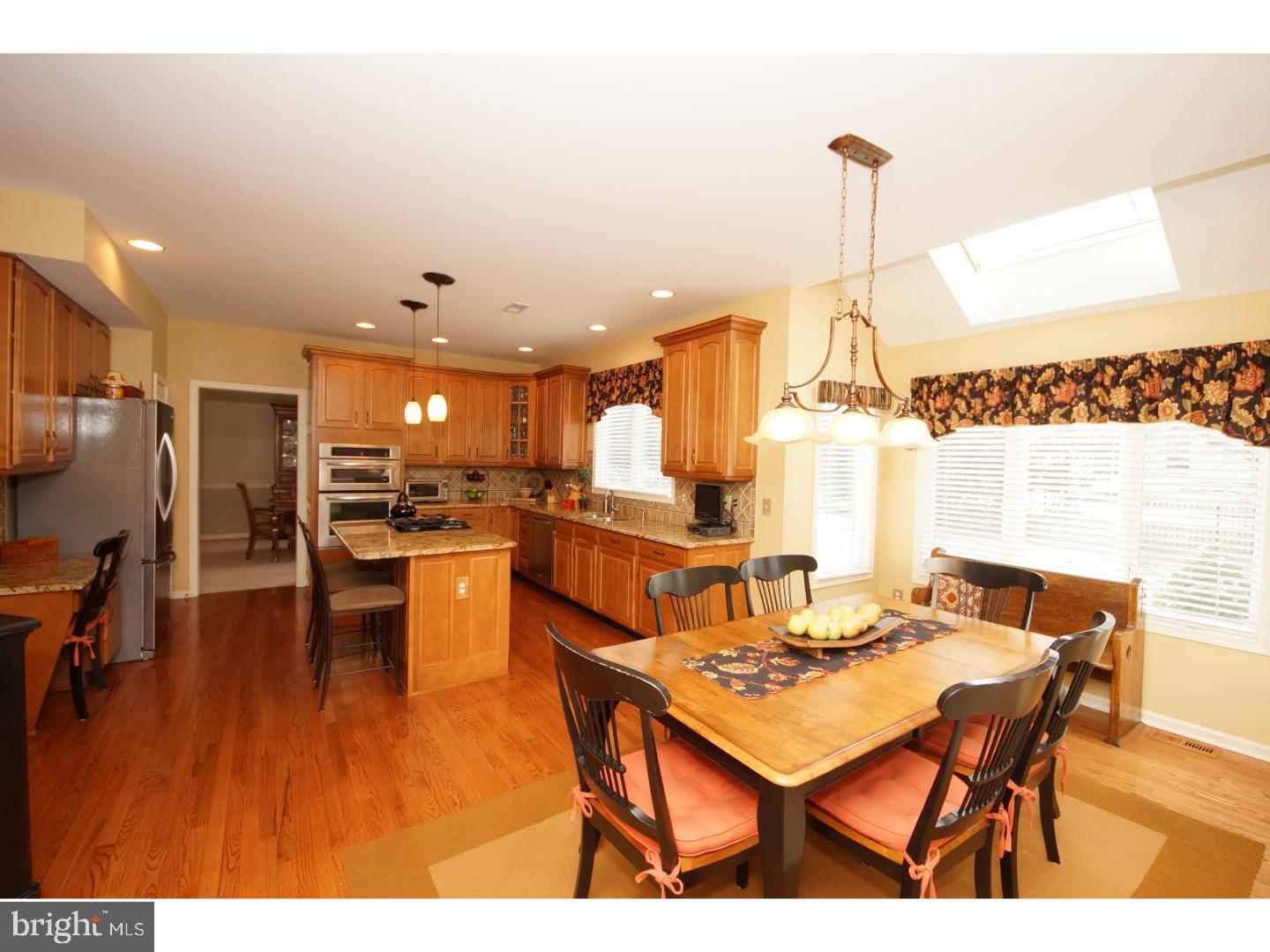 8 Buford Road Robbinsville, NJ 08691 - Photo 9 of 25 Breakfast Room