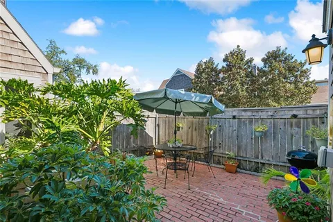 $449,000 | 14 Mariners Cove East, New Orleans, LA 70124