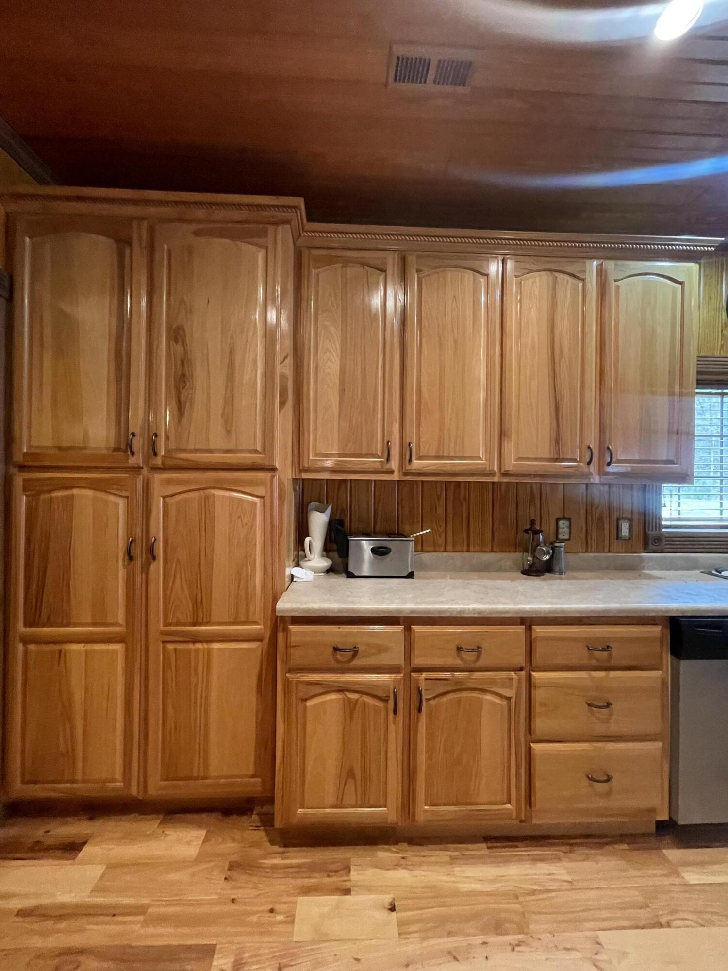 143 Trace Branch Road Walker, KY 40997 - Photo 8 of 40 IMG_3112