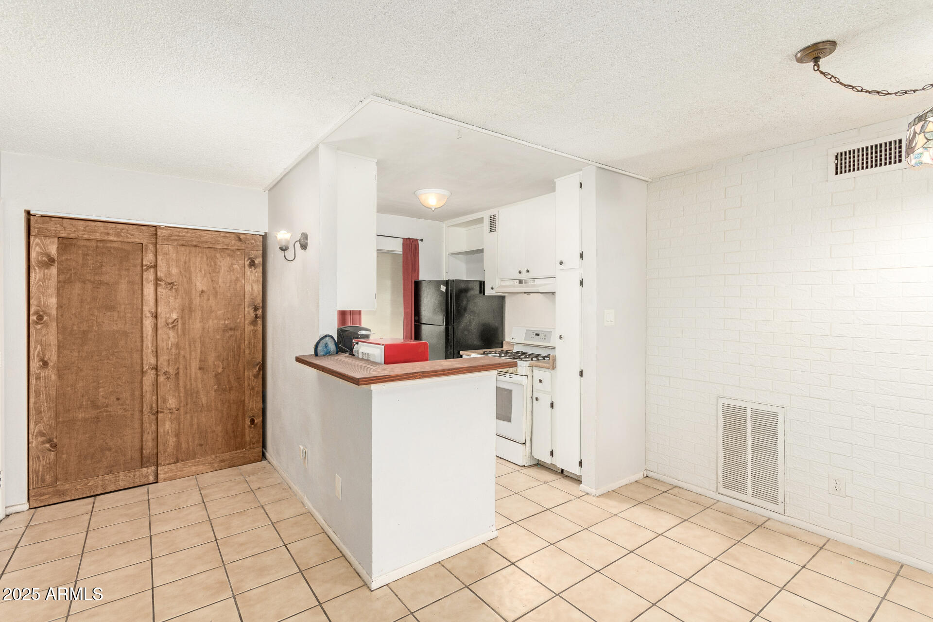 1701 West Tuckey Lane, Unit 134 Phoenix, AZ 85015 - Photo 7 of 22 09 - 17th