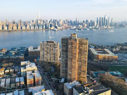 $225,000 | 6040 Boulevard East, Unit 15B, West New York, NJ 07093