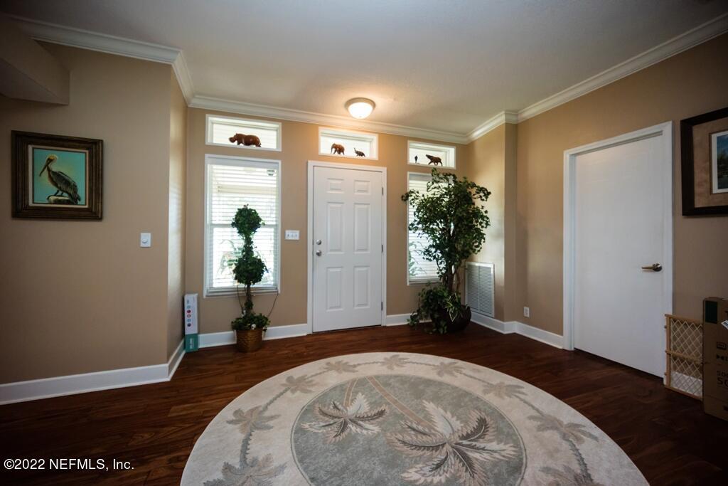 105 South Lake George Drive Georgetown, FL 32139 - Photo 12 of 71 a view of livingroom with furniture and wooden floor