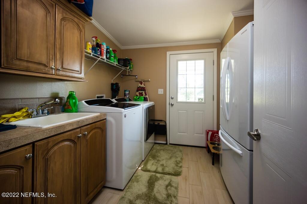 105 South Lake George Drive Georgetown, FL 32139 - Photo 44 of 71 Laundry
