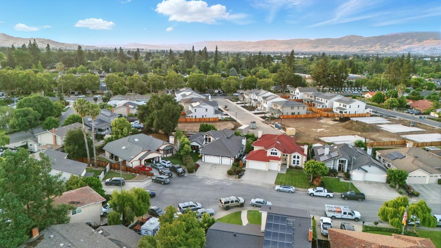 735 Georgetown Place Gilroy, CA 95020 - Photo 44 of 48 an aerial view of residential houses with outdoor space and street view
