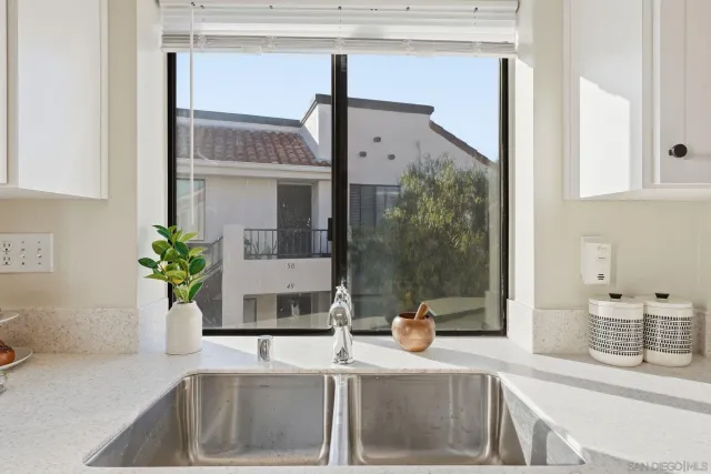 $572,000 | 8485 Westmore Road, Unit 40, San Diego, CA 92126