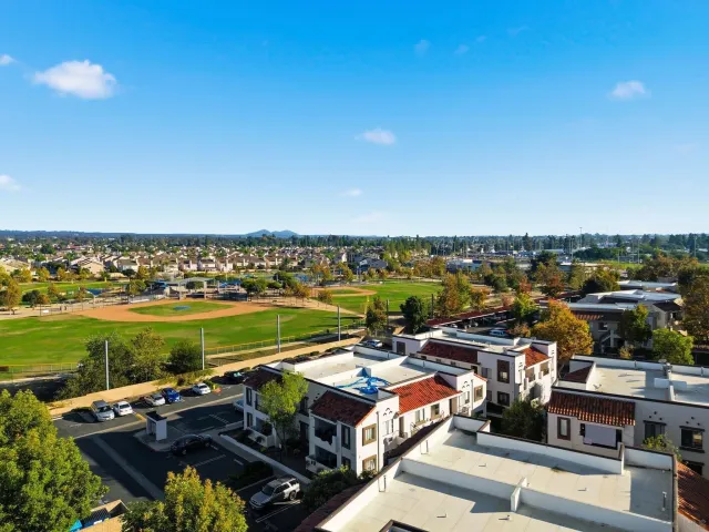 $572,000 | 8485 Westmore Road, Unit 40, San Diego, CA 92126