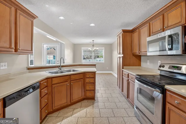 $359,900 | 1022 Thistlewood Drive, Kathleen, GA 31047