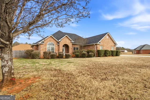 $359,900 | 1022 Thistlewood Drive, Kathleen, GA 31047