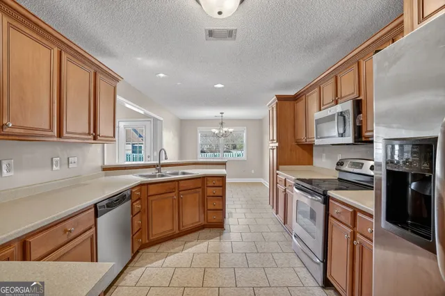 $359,900 | 1022 Thistlewood Drive, Kathleen, GA 31047