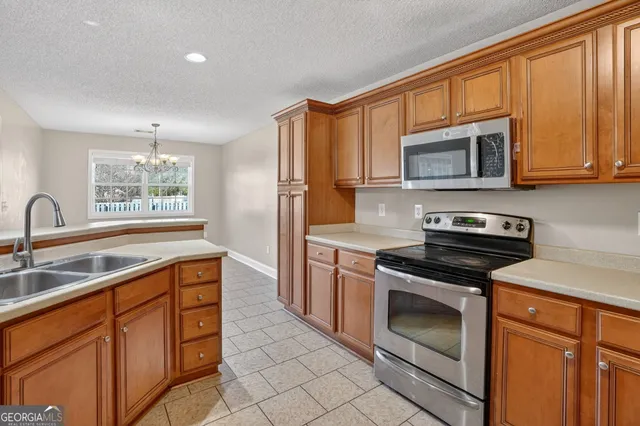 $359,900 | 1022 Thistlewood Drive, Kathleen, GA 31047