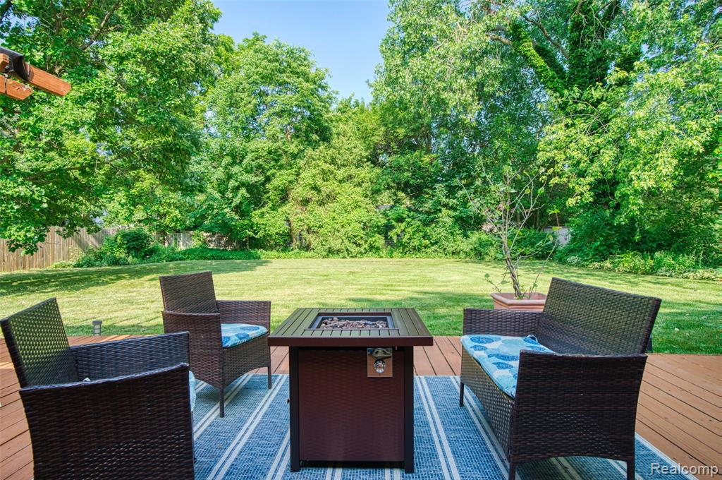 1920 Byrnes Road Lansing, MI 48906 - Photo 28 of 36 Gallery Image 28