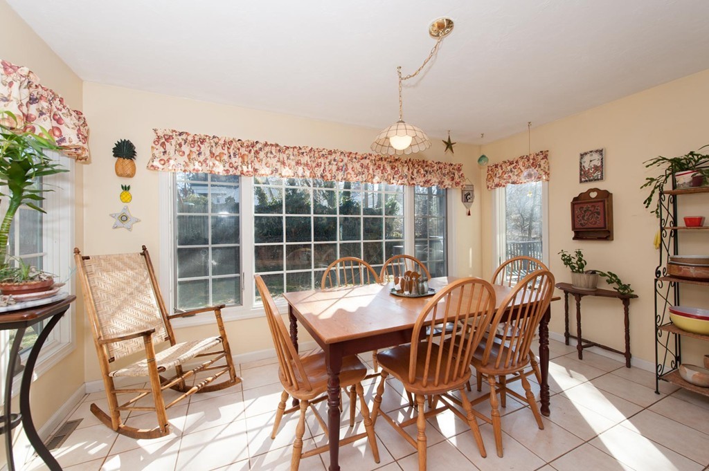 29 Paul Street Canton, MA 02021 - Photo 5 of 17 Gallery Image 5