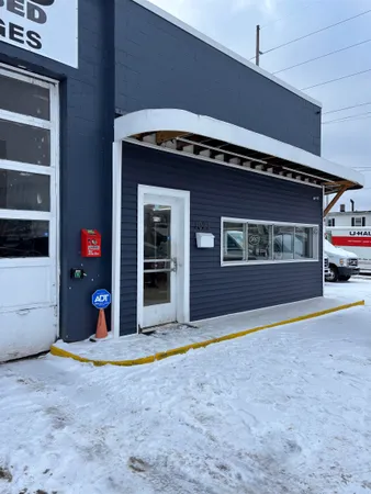 $275,000 | 1021 West Mishawaka Avenue, Mishawaka, IN 46545