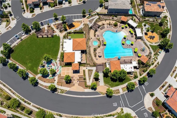 $869,999 | 200 Winterbrook, Lake Forest, CA 92610