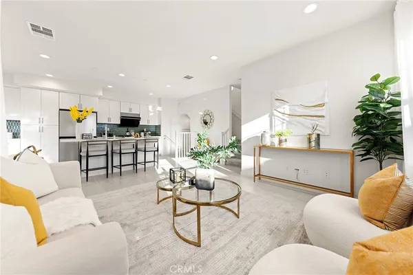 $869,999 | 200 Winterbrook, Lake Forest, CA 92610