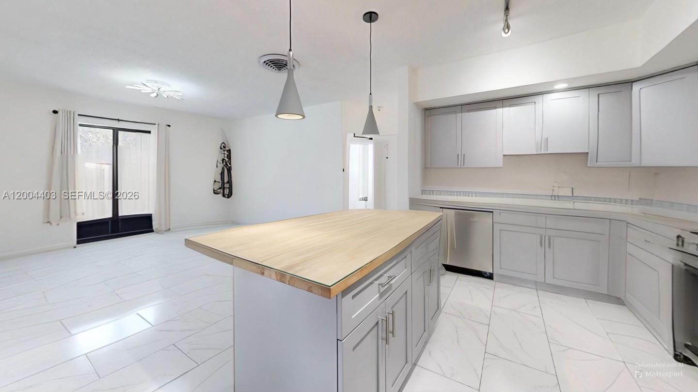 220 Southwest 8th Avenue, Unit 12 Hallandale Beach, FL 33009 - Photo 2 of 17