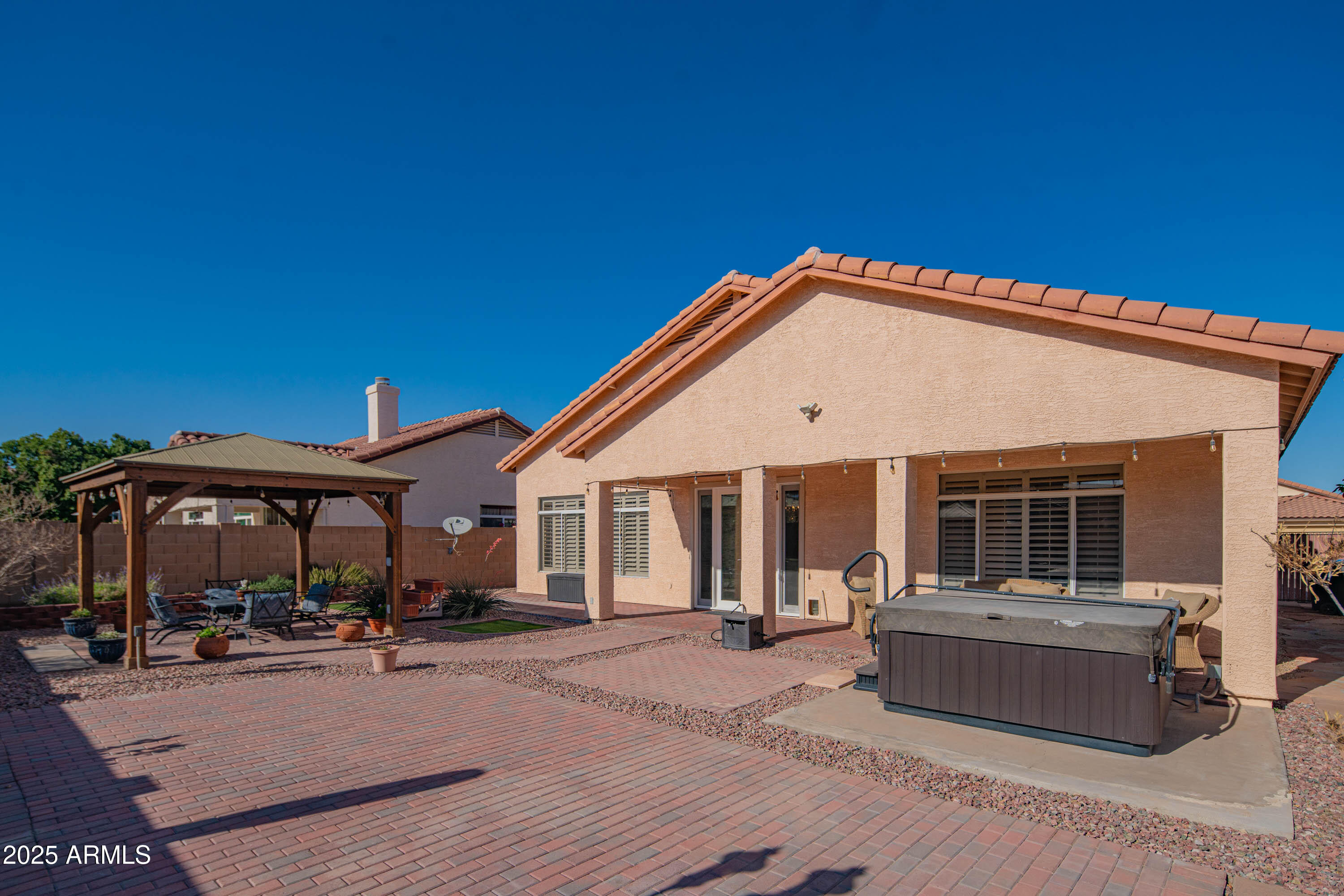 6811 West Del Rio Street, Unit 2 Chandler, AZ 85226 - Photo 44 of 49 a view of a house with sitting area and furniture