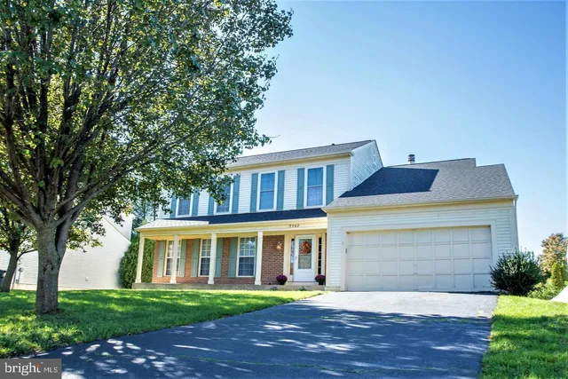 $2,900 | 9568 Oakenshaw Drive, Manassas, VA 20110