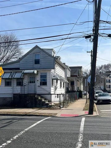 $539,900 | 34 Bartlett Street, New Brunswick, NJ 08901