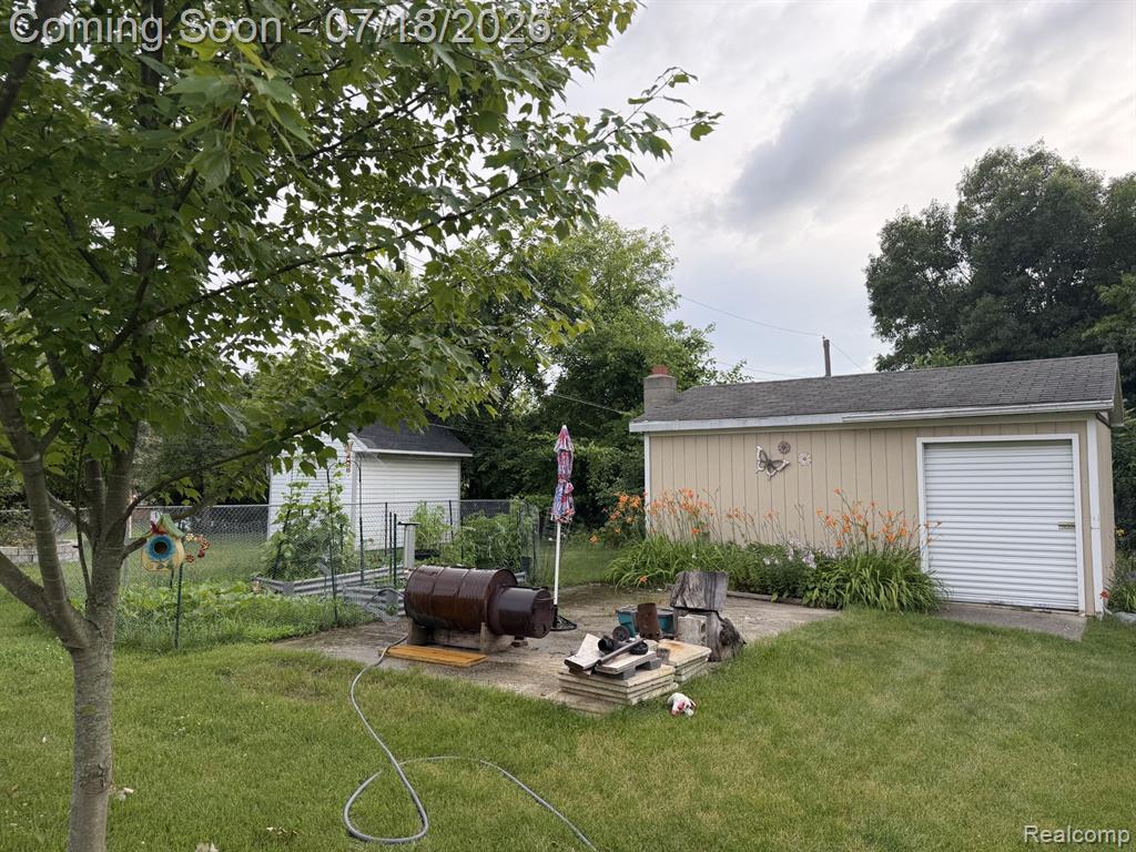 4070 Blood Road Metamora, MI 48455 - Photo 3 of 27