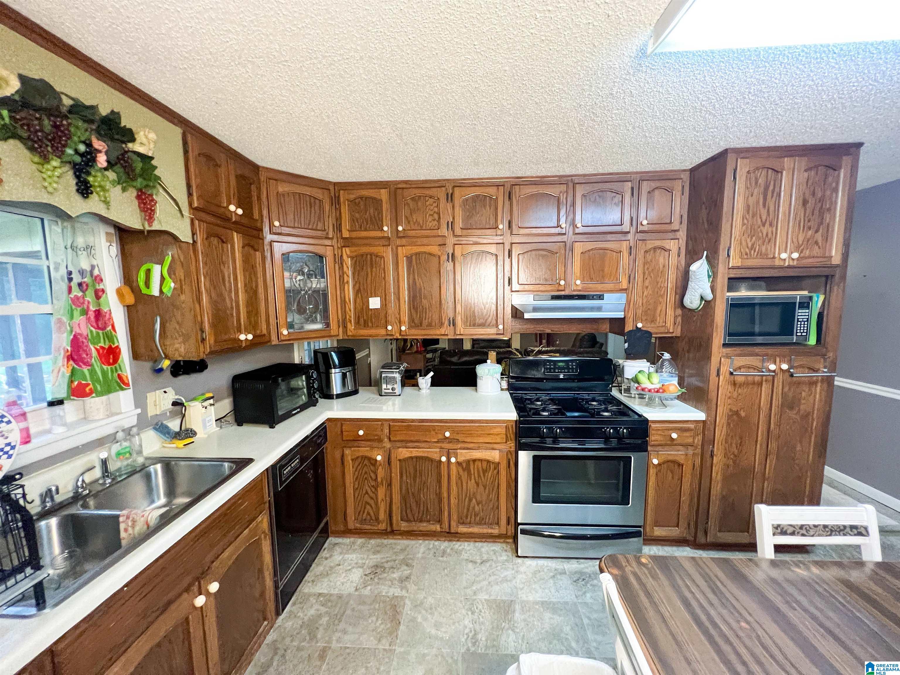 108 Windy Hill Road Rainbow City, AL 35906 - Photo 14 of 21