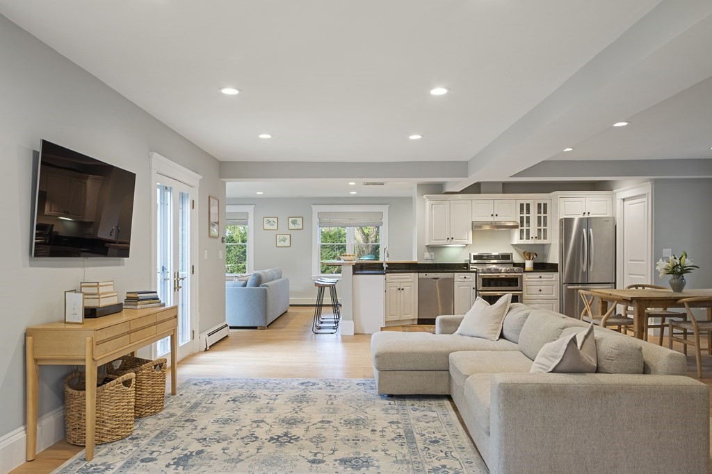 72 Oak Street Lexington, MA 02421 - Photo 9 of 29