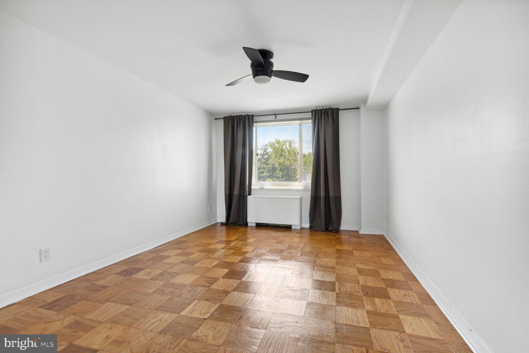 1900 Lyttonsville Road, Unit 813 Silver Spring, MD 20910 - Photo 15 of 33