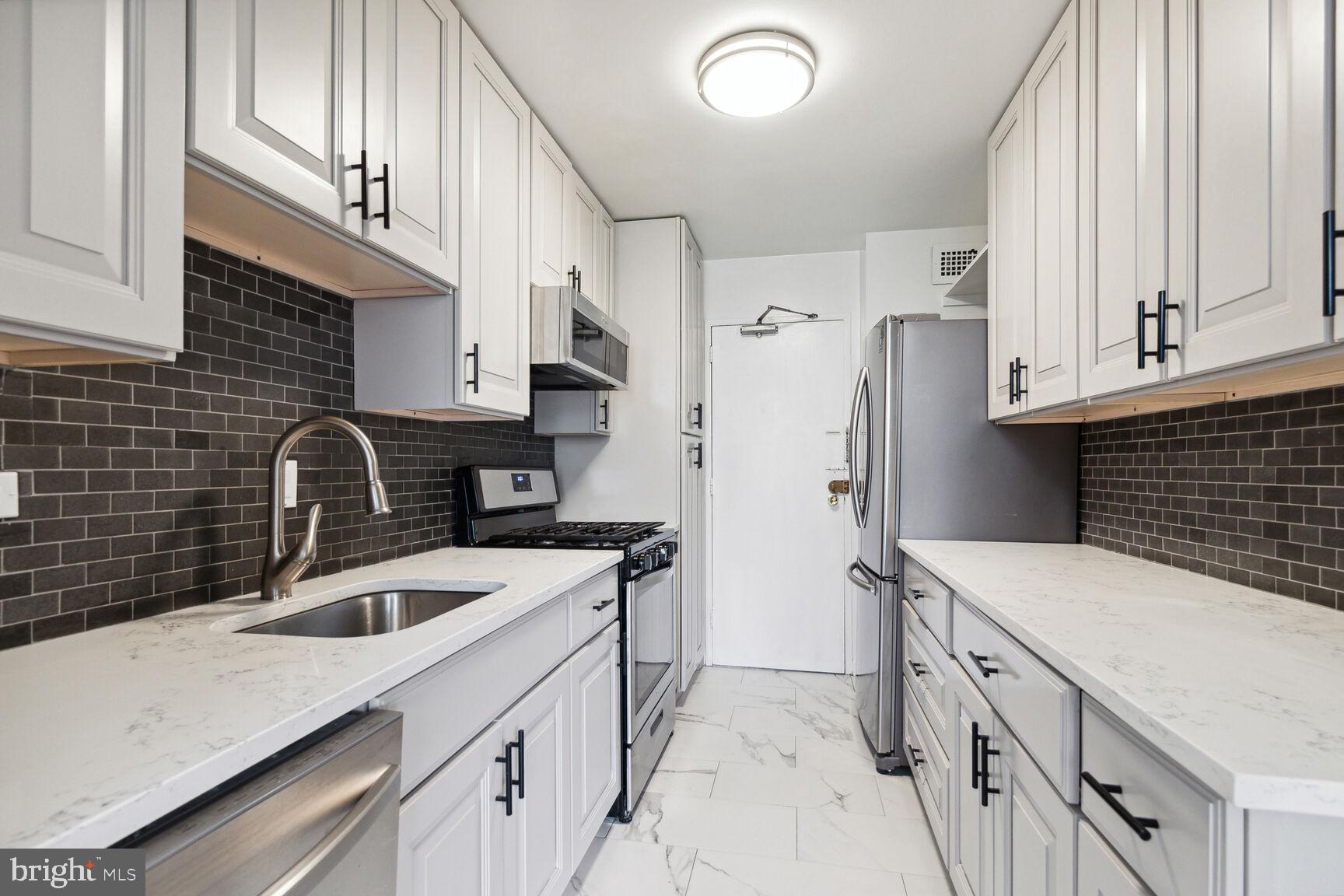 1900 Lyttonsville Road, Unit 813 Silver Spring, MD 20910 - Photo 8 of 33