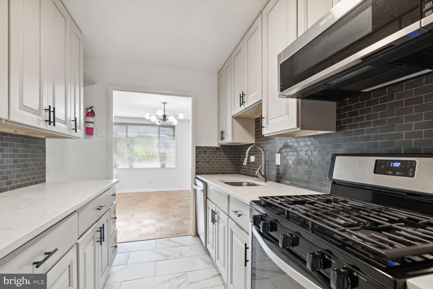 1900 Lyttonsville Road, Unit 813 Silver Spring, MD 20910 - Photo 9 of 33