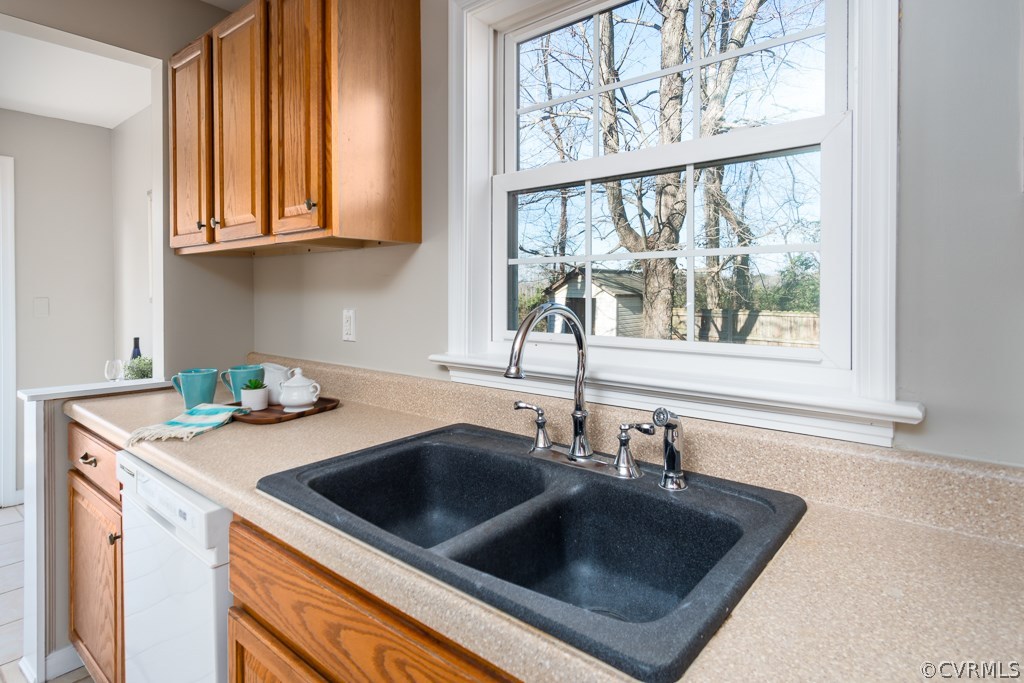 3615 Jefferson Landing Road Powhatan, VA 23139 - Photo 8 of 26 Gallery Image 8