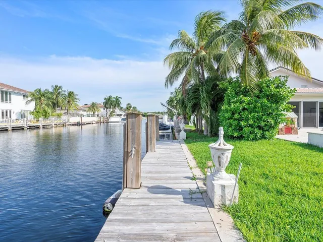 $19,990 | 16473 Northeast 31st Avenue, North Miami Beach, FL 33160