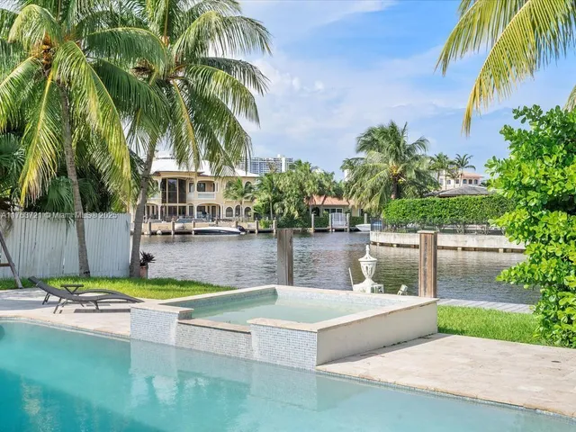 $19,990 | 16473 Northeast 31st Avenue, North Miami Beach, FL 33160