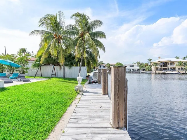 $19,990 | 16473 Northeast 31st Avenue, North Miami Beach, FL 33160