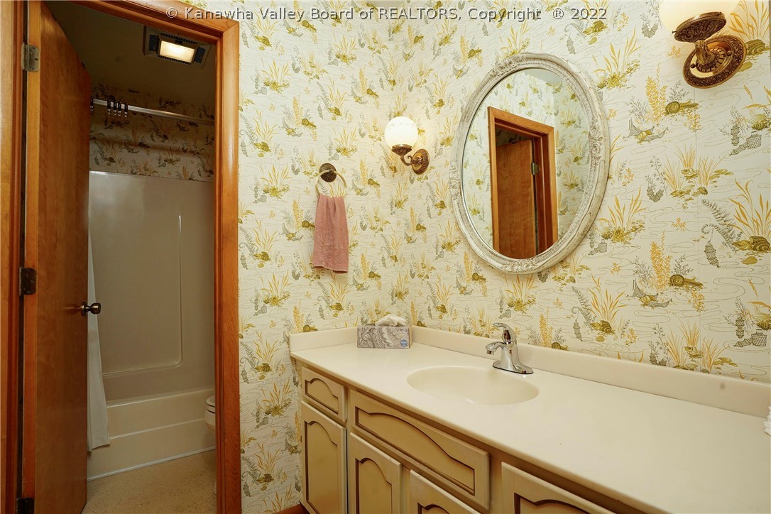 166 Morris Street Elkview, WV 25071 - Photo 12 of 24 Gallery Image 12