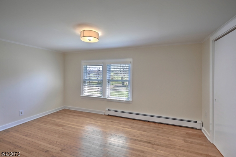 350 Burnt Mill Road Somerville, NJ 08876 - Photo 15 of 17