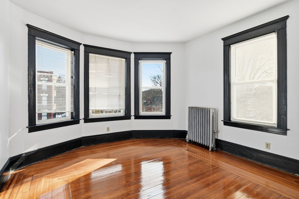 44 Bardwell Street, Unit 3L South Hadley, MA 01075 - Photo 5 of 12