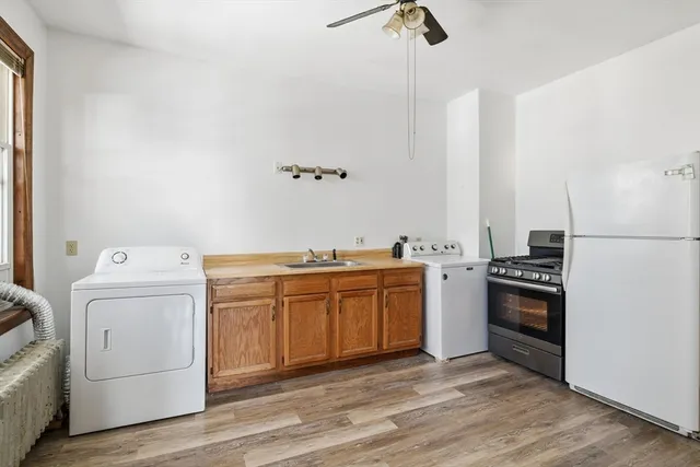 $2,100 | 44 Bardwell Street, Unit 3L, South Hadley, MA 01075