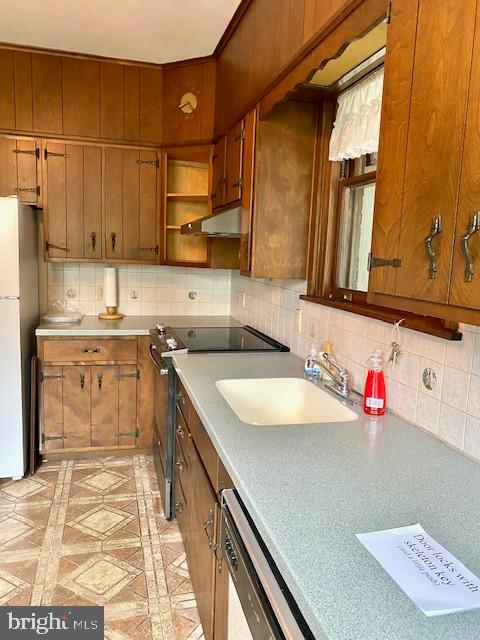 518 Elsie Street Reading, PA 19607 - Photo 11 of 24 Kitchen