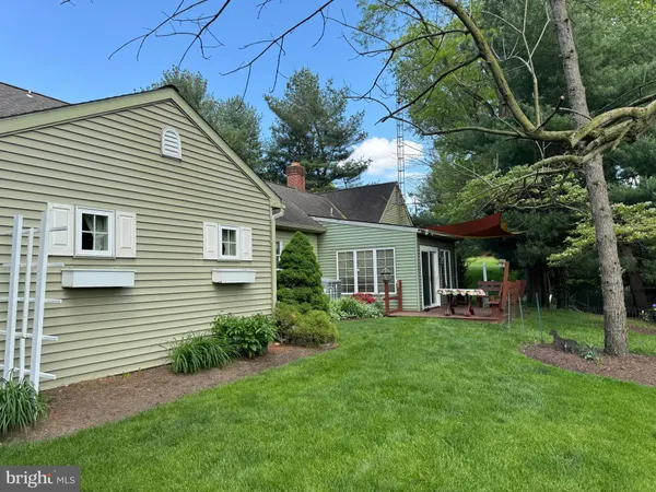 $2,700 | 682 Georgetown Road, Ronks, PA 17572