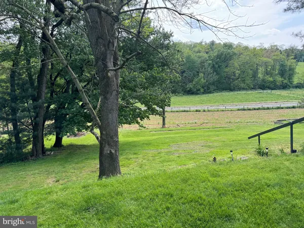 $2,700 | 682 Georgetown Road, Ronks, PA 17572