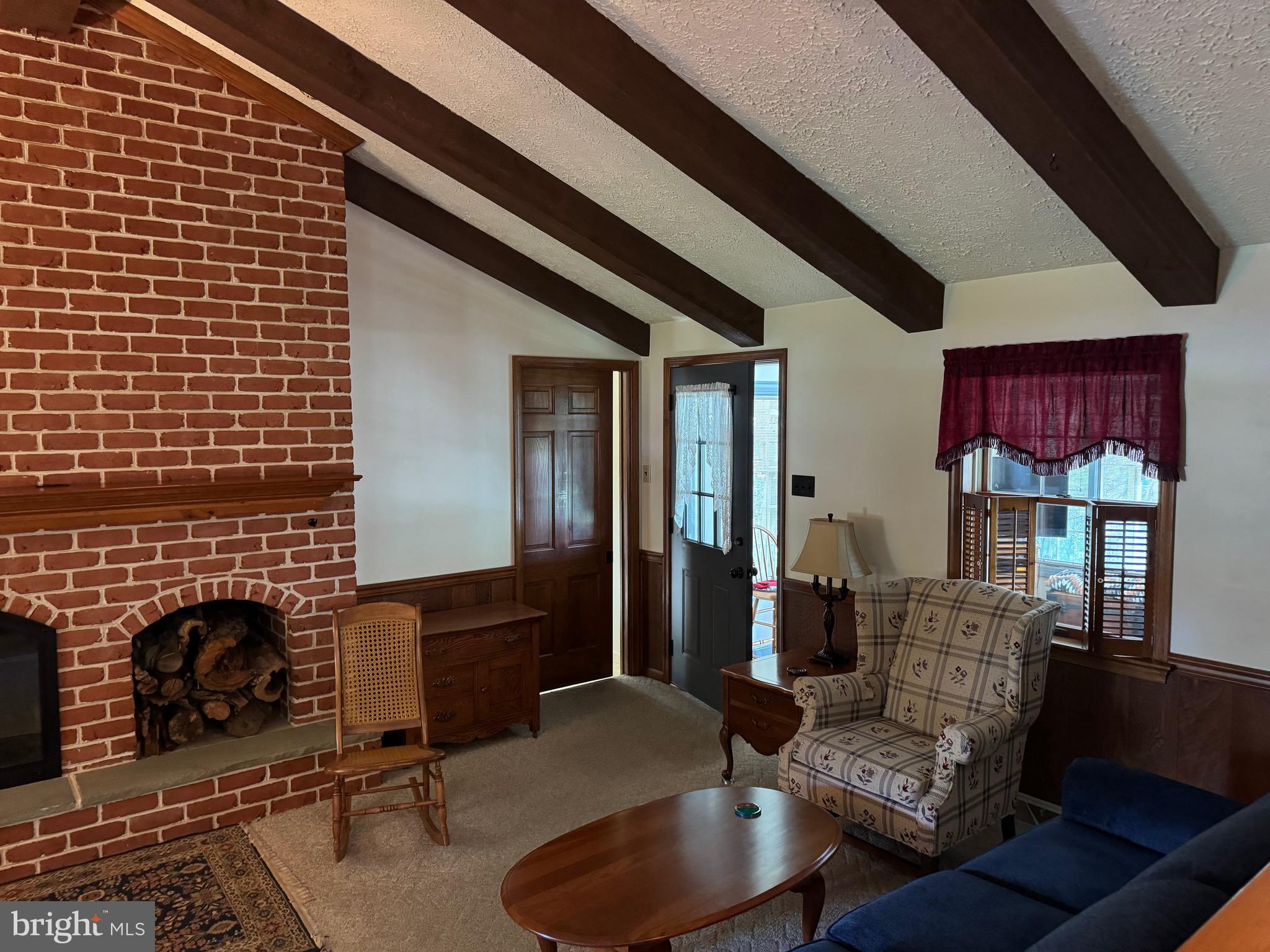 682 Georgetown Road Ronks, PA 17572 - Photo 4 of 21