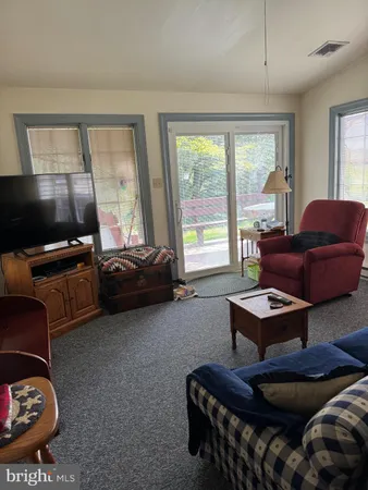 $2,700 | 682 Georgetown Road, Ronks, PA 17572