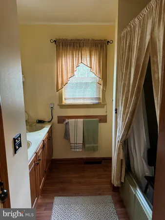 $2,700 | 682 Georgetown Road, Ronks, PA 17572