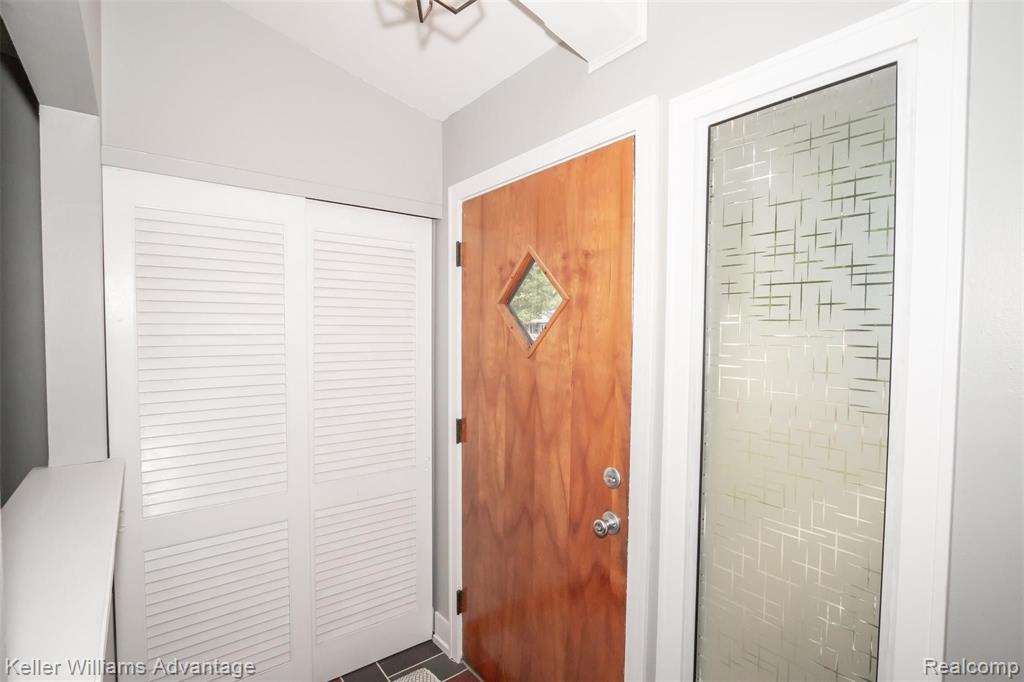 1429 North Pine Street Rochester Hills, MI 48307 - Photo 29 of 41