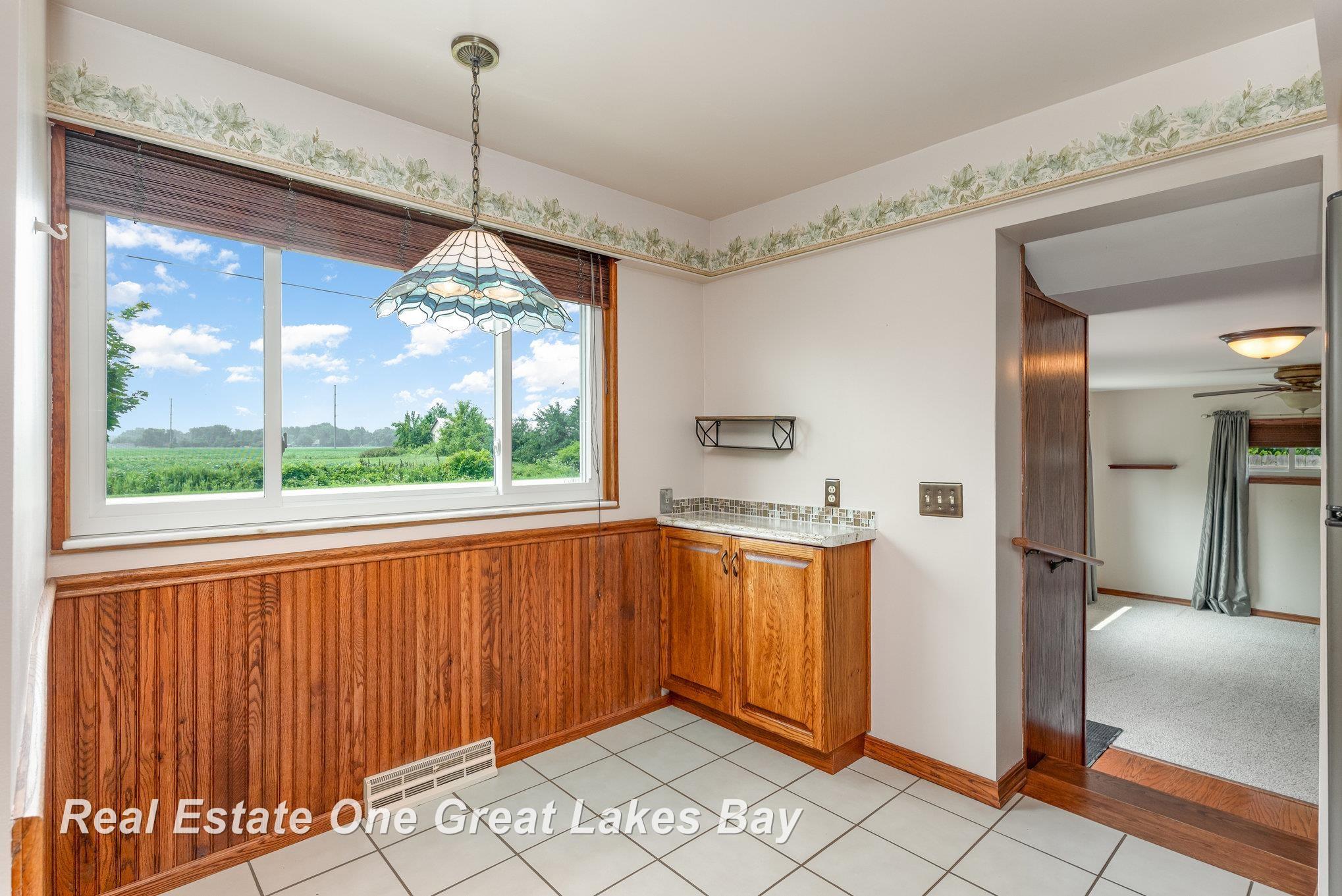 2155 Wetters Road Kawkawlin, MI 48631 - Photo 13 of 28