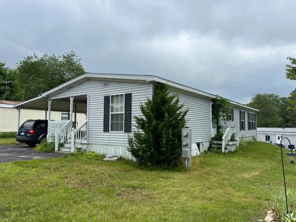$149,900 | 290 Calef Highway, Unit D17, Epping, NH 03042
