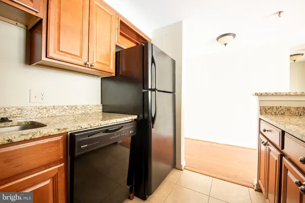 $295,000 | 24 Courthouse Square, Unit 212, Rockville, MD 20850
