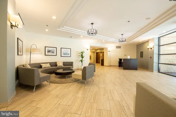 $295,000 | 24 Courthouse Square, Unit 212, Rockville, MD 20850